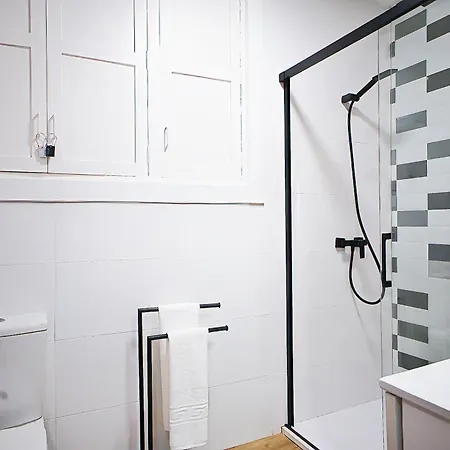 Sunny House Terraza Privada Y Parking بيت للعطل