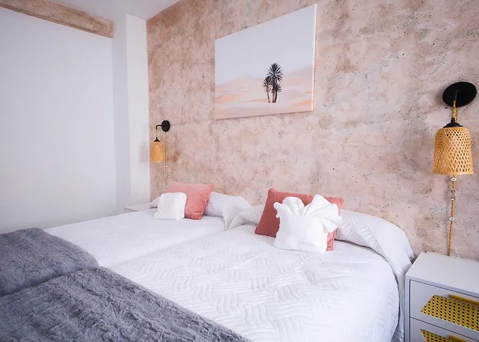 펜션 Sunny House Terraza Privada Y Parking *